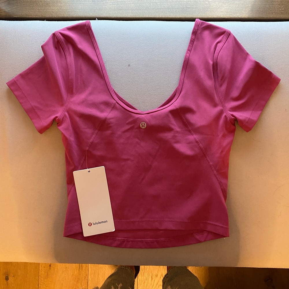 BNWT LULULEMON ALIGN PINK TSHIRT